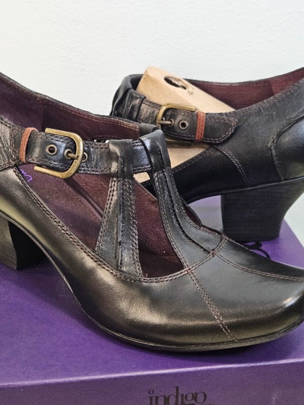 Indigo By Clarks Black Lea Purse Pumps Leather Buckle Shoes Size 12M Black